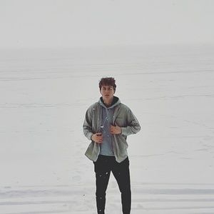 Meet your Posher, Sam